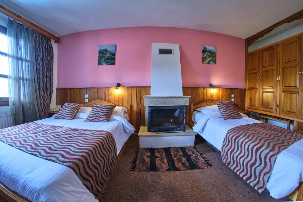 Hotel Victoria Мецовон Экстерьер фото